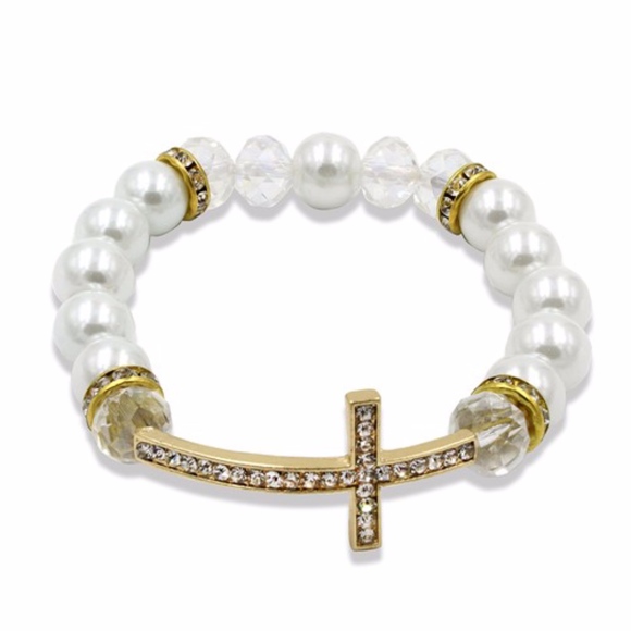 Jewelry - Pearl/Crystal Cross Bracelet